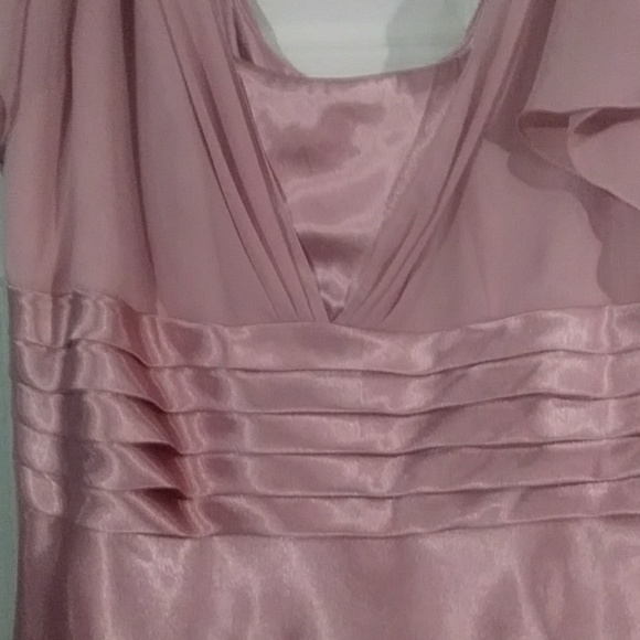 Dress - Picture 2 of 4